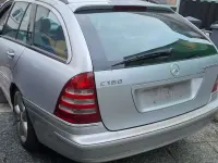 Gebraucht Mercedes C220 Avantgarde 143 PS (105 kW) 2003 Silber Kombi