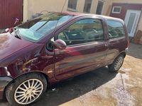 Gebraucht Renault Twingo 58 PS (42 kW) 2001 Rot Kleinwagen