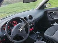 Second-hand Seat Ibiza 75 CP (55 kW) 2004 Argintiu Hatchback