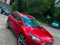 Gebraucht Ford Focus 120 PS (88 kW) 2016 Rot Kombi