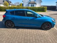 Gebraucht Ford Focus ST 280 PS (205 kW) 2019 Blau Limousine