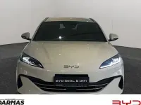 Używany BYD Seal Boost 184 KM (135 kW) 2026 Beżowy Kombi