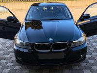 Gebraucht BMW 320 Exclusive 184 PS (135 kW) 2010 Schwarz Kombi