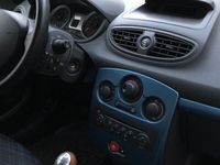 gebraucht Renault Clio Authentique 1.2 16V Eco2 55kW Authentique