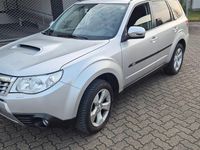 Gebraucht Subaru Forester Comfort 147 PS (108 kW) 2011 Spark silver (m) SUV