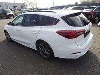 Gebraucht Ford Focus ST-Line 125 PS (91 kW) 2024 Weiß Limousine
