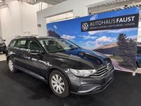 Gebraucht VW Passat 150 PS (110 kW) 2021 Silber metallic Kombi