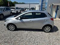 Używany Mazda 2 Independence 90 KM (66 kW) 2010 Srebrny Hatchback