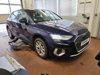 Gebraucht Audi A3 Ambiente 110 PS (80 kW) 2021 Navarrablau metallic Limousine
