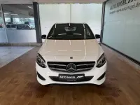 Gebraucht Mercedes B200 Urban 156 PS (114 kW) 2017 Weiß Kleinwagen