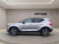 Neu Volvo XC40 Plus 197 PS (144 kW) 2026 Silber SUV