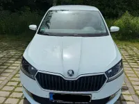 Używany Skoda Fabia Clever 75 KM (55 kW) 2018 Biały Sedan/Limuzyna