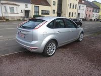 Gebraucht Ford Focus 115 PS (84 kW) 2009 Silber Limousine