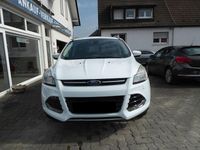 Gebraucht Ford Kuga Titanium 140 PS (102 kW) 2013 Weiß SUV