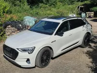 Gebraucht Audi e-tron S-Line 300 kW (408 PS) 2020 Beige SUV