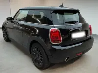 Gebraucht Mini Cooper D 116 PS (85 kW) 2018 Schwarz Kleinwagen