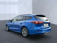 Gebraucht Ford Focus ST-Line 155 PS (114 kW) 2023 Dynamicblau (metallic) Kombi