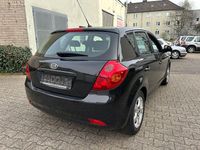 Gebraucht Kia Ceed Attract 109 PS (80 kW) 2009 Schwarz Kleinwagen