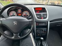 gebraucht Peugeot 207 Kombilimousine 1,6l 88kW Benzin