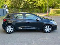 Gebraucht Renault Clio IV Dynamique 90 PS (66 kW) 2015 Sternenschwarz Kleinwagen