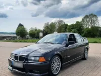 Gebraucht BMW 318 140 PS (102 kW) 2004 Schwarz Limousine