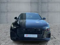 Gebraucht Audi Q8 Ambiente 286 PS (210 kW) 2023 Mythosschwarz metallic SUV