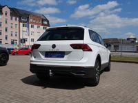 Gebraucht VW Tiguan Active 150 PS (110 kW) 2022 Weiß SUV