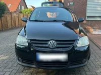 Gebraucht VW Fox 54 PS (39 kW) 2009 Schwarz Kleinwagen
