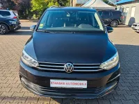 Gebraucht VW Touran Comfortline 150 PS (110 kW) 2020 Schwarz Van / Kleinbus