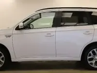 Gebraucht Mitsubishi Outlander P-HEV Instyle 121 PS (88 kW) 2014 Weiß SUV