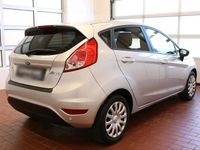 Gebraucht Ford Fiesta 65 PS (47 kW) 2013 Silber Kleinwagen