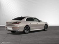 Gebraucht BMW 750e Sport Line 489 PS (359 kW) 2025 Oxidgrau metallic Limousine
