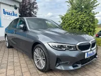 Gebraucht BMW 330 Sport Line 265 PS (194 kW) 2019 Andere Limousine