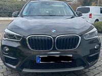 gebraucht BMW X1 sDrive18i Aut. Sport Line Panorama