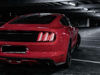 Gebraucht Ford Mustang Fastback 317 PS (233 kW) 2018 Rot Coupé