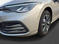 Gebraucht VW Golf VIII Move 116 PS (85 kW) 2023 Ivory silver metallic Limousine