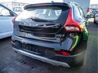 Gebraucht Volvo V40 CC You! 150 PS (110 kW) 2015 Schwarz / black solid stone Kombi