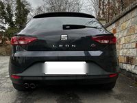 Używany Seat Leon FR 140 KM (102 kW) 2013 Czarny Coupe