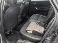 Gebraucht Ford Mondeo 140 PS (102 kW) 2010 Schwarz Kombi