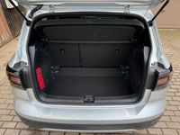 Gebraucht VW T-Cross Move 110 PS (80 kW) 2023 Grau SUV