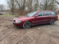 Gebraucht Volvo V70 170 PS (125 kW) 2001 Rot Kombi