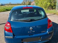 Używany Renault Clio II Authentique 65 KM (47 kW) 2006 Niebieski Hatchback