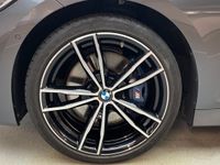gebraucht BMW 330 d A xDrive Tou M Sport LCProf,DAProf,LED,STH