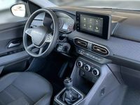 Gebraucht Dacia Sandero Expression 91 PS (66 kW) 2024 Grau Kleinwagen