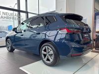 Neu BMW 216 Luxury Line 122 PS (89 kW) 2026 Blau Kombi