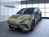 Gebraucht MG MG4 EV 319 kW (435 PS) 2023 Hunter green (metallic) Kleinwagen