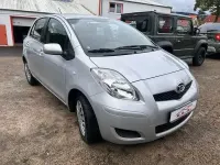 Gebraucht Daihatsu Charade 99 PS (72 kW) 2012 Silber Kleinwagen