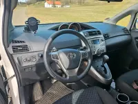 Gebraucht Toyota Verso Life 150 PS (110 kW) 2009 Weiß Van / Kleinbus