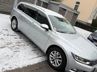 Gebraucht VW Passat Highline 150 PS (110 kW) 2018 Silber Kombi