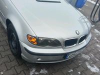 Gebraucht BMW 318 143 PS (105 kW) 2004 Silber Kombi